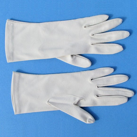 Vintage 1950's Van Raalte Ladies' Dress Gloves Ivory size 6 1/2 - Pre-owned - Picture 4 of 7